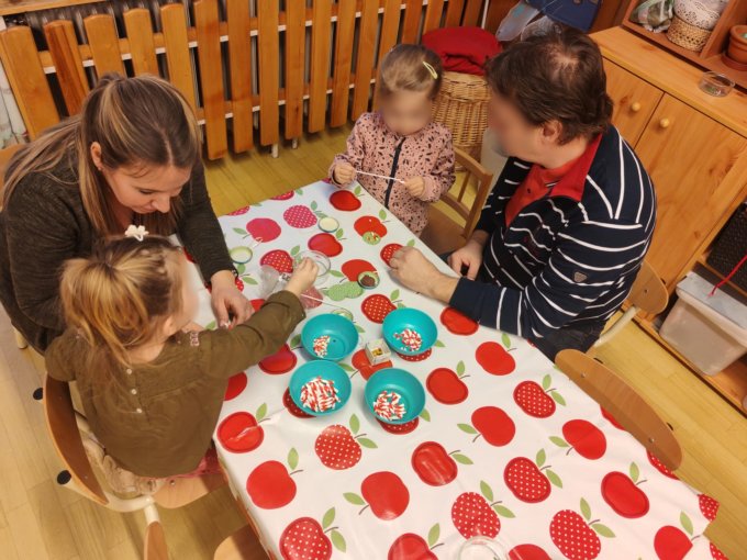Adventi barkácsdélutáni hangulat